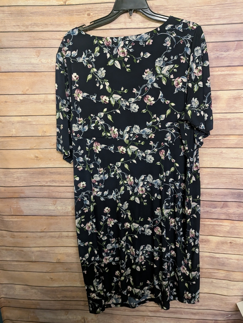NWT Connected Apparel 24W Black Floral Ruched Dress Plus Size Midi Sheath Dress - Picture 4 of 6